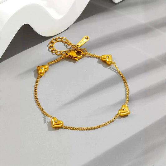 Heart-shaped Necklace Golden