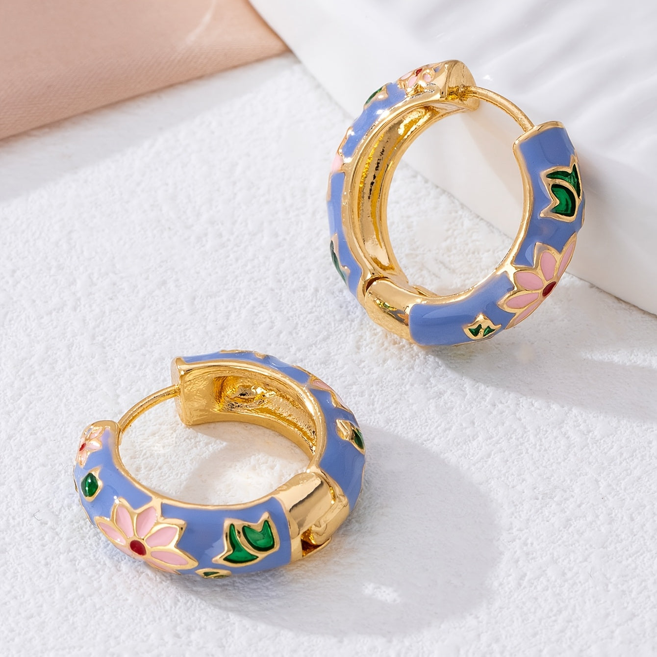 Exquisite Enamel Round Earrings