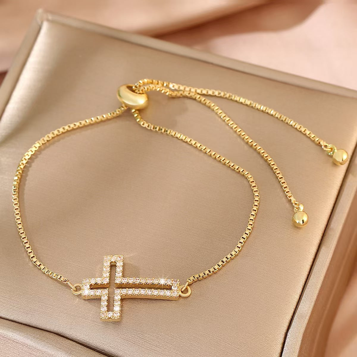 Fashionable Copper Bracelet